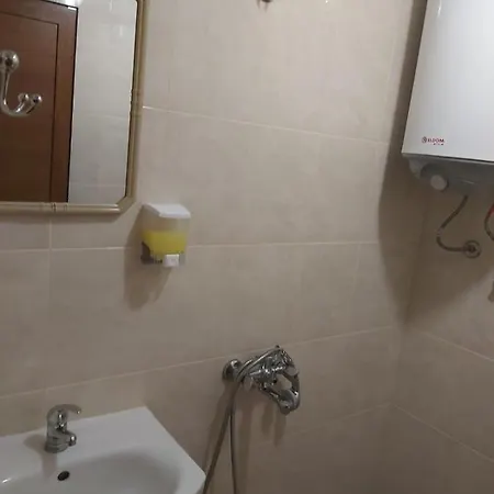 بيت شباب Solar